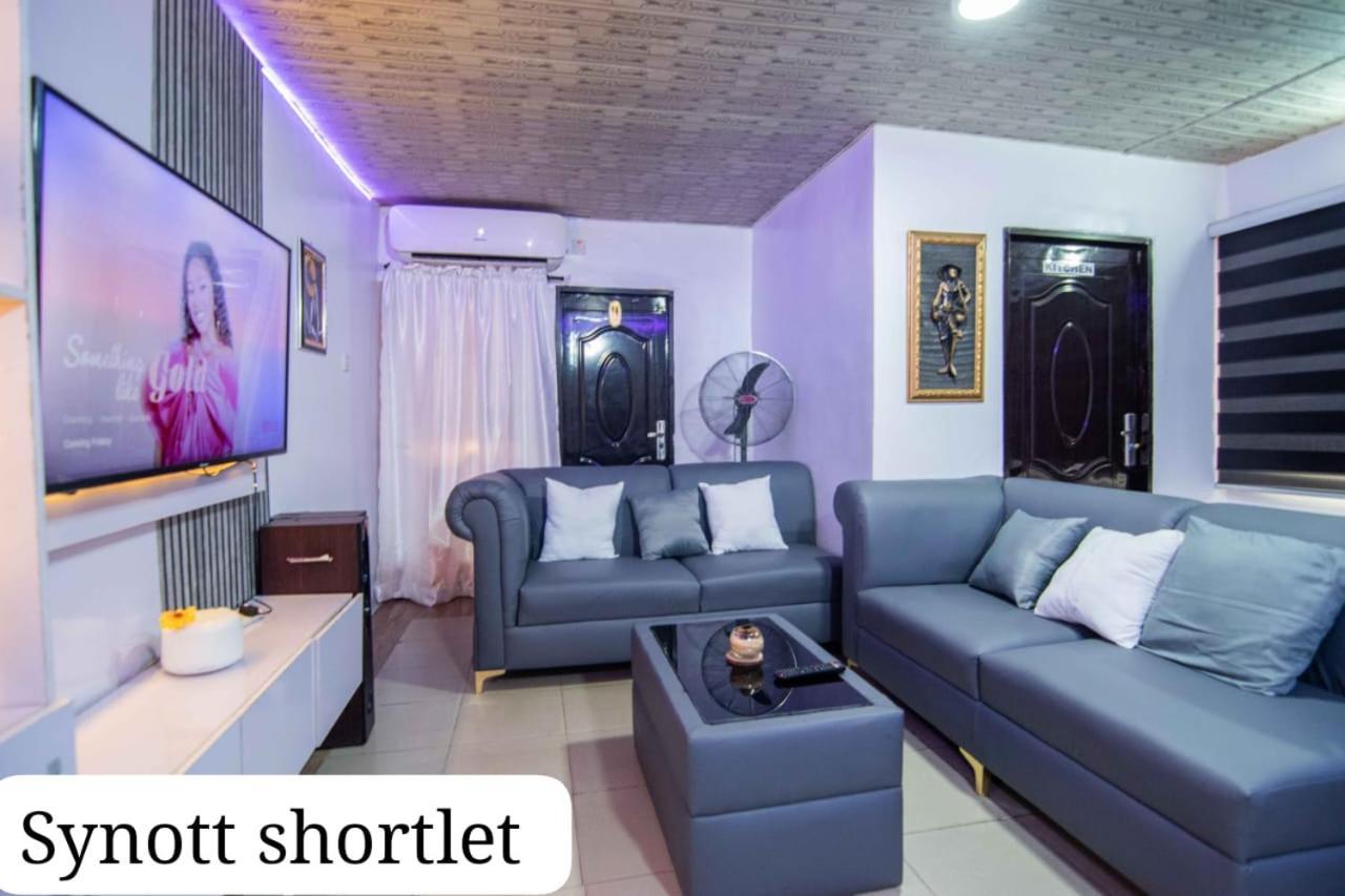 Synott Apartment Ikeja Exterior foto